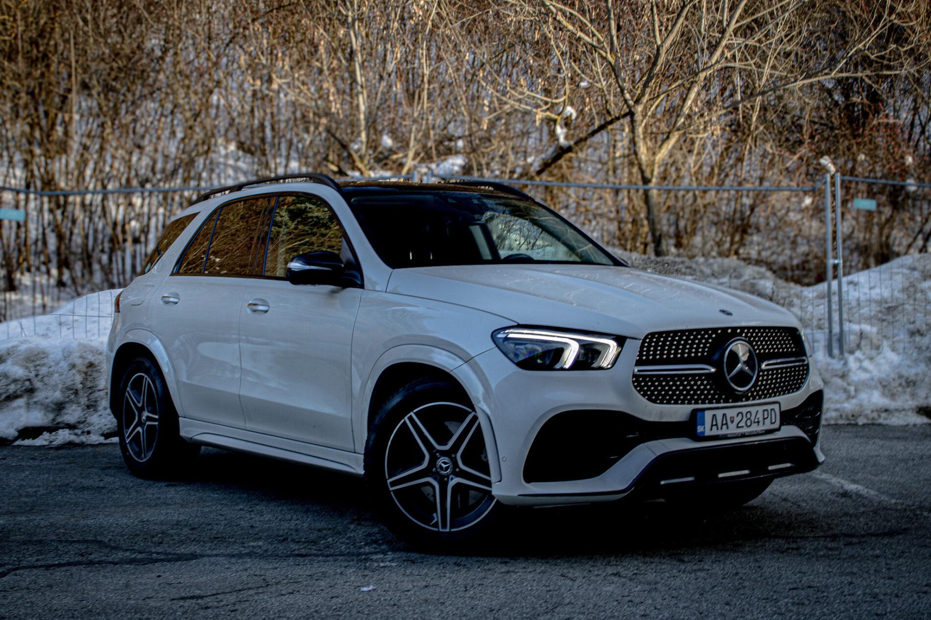 2022 Mercedes-Benz GLE 400d, bílá kombi, 120 000 km