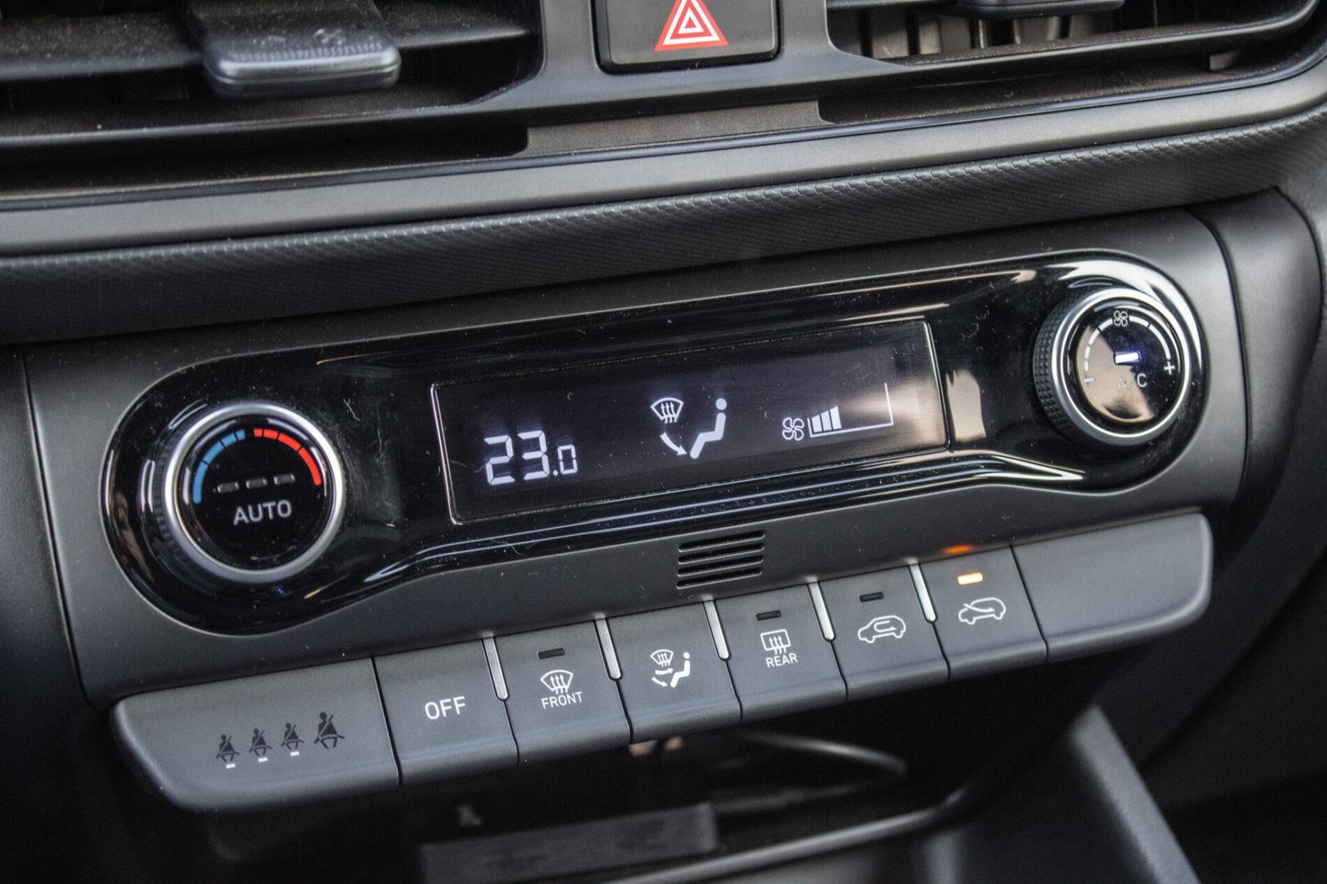 2022 Hyundai Kona N, modrá suv, 41 807 km