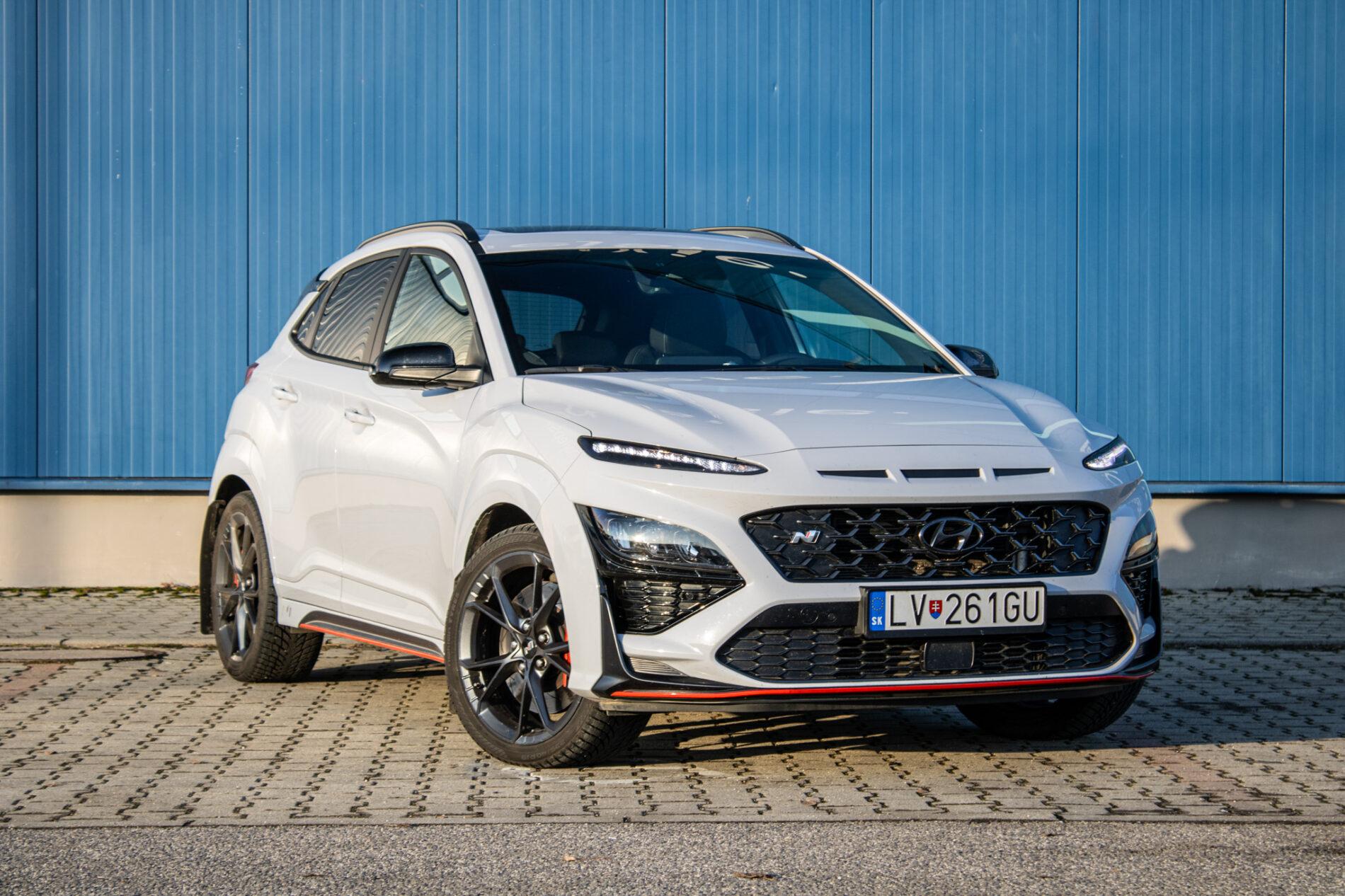 2022 Hyundai Kona N, modrá suv, 41 807 km