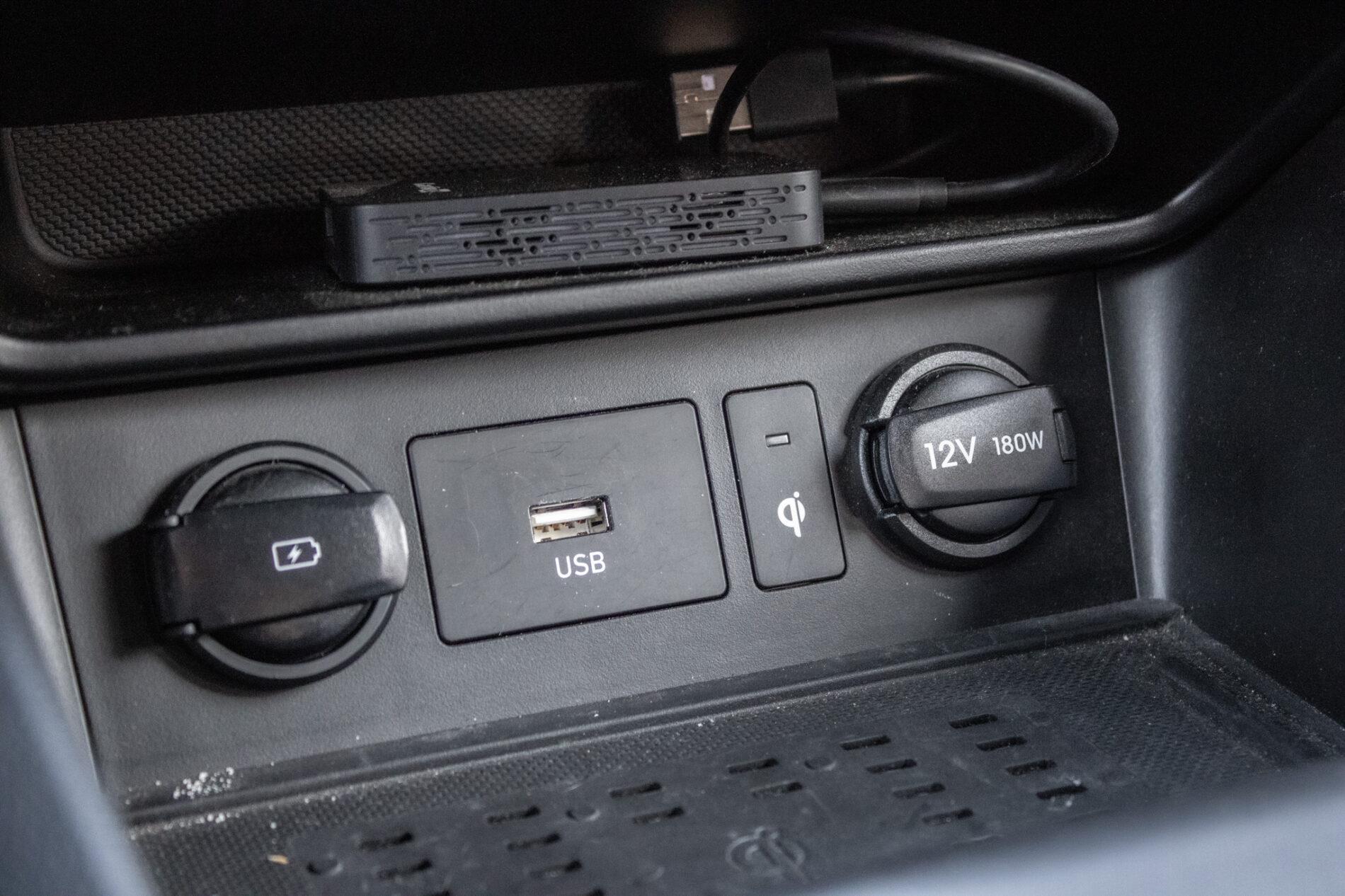 2022 Hyundai Kona N, modrá suv, 41 807 km