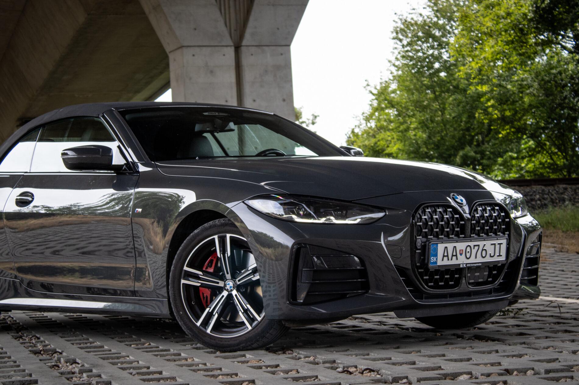 2023 BMW M440i, šedá kabriolet, 23 747 km