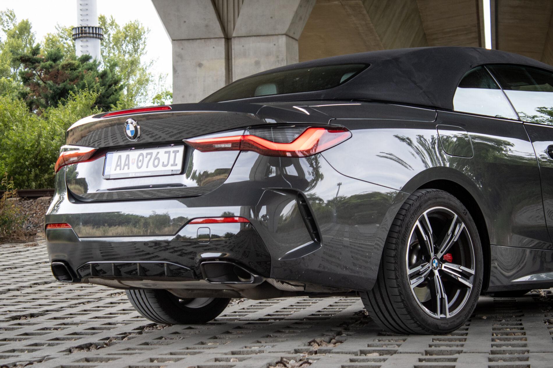 2023 BMW M440i, šedá kabriolet, 23 747 km