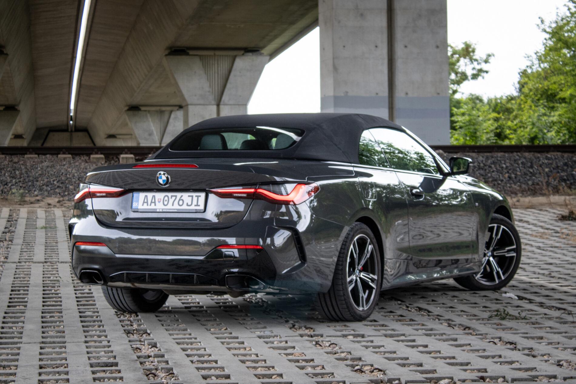 2023 BMW M440i, šedá kabriolet, 23 747 km