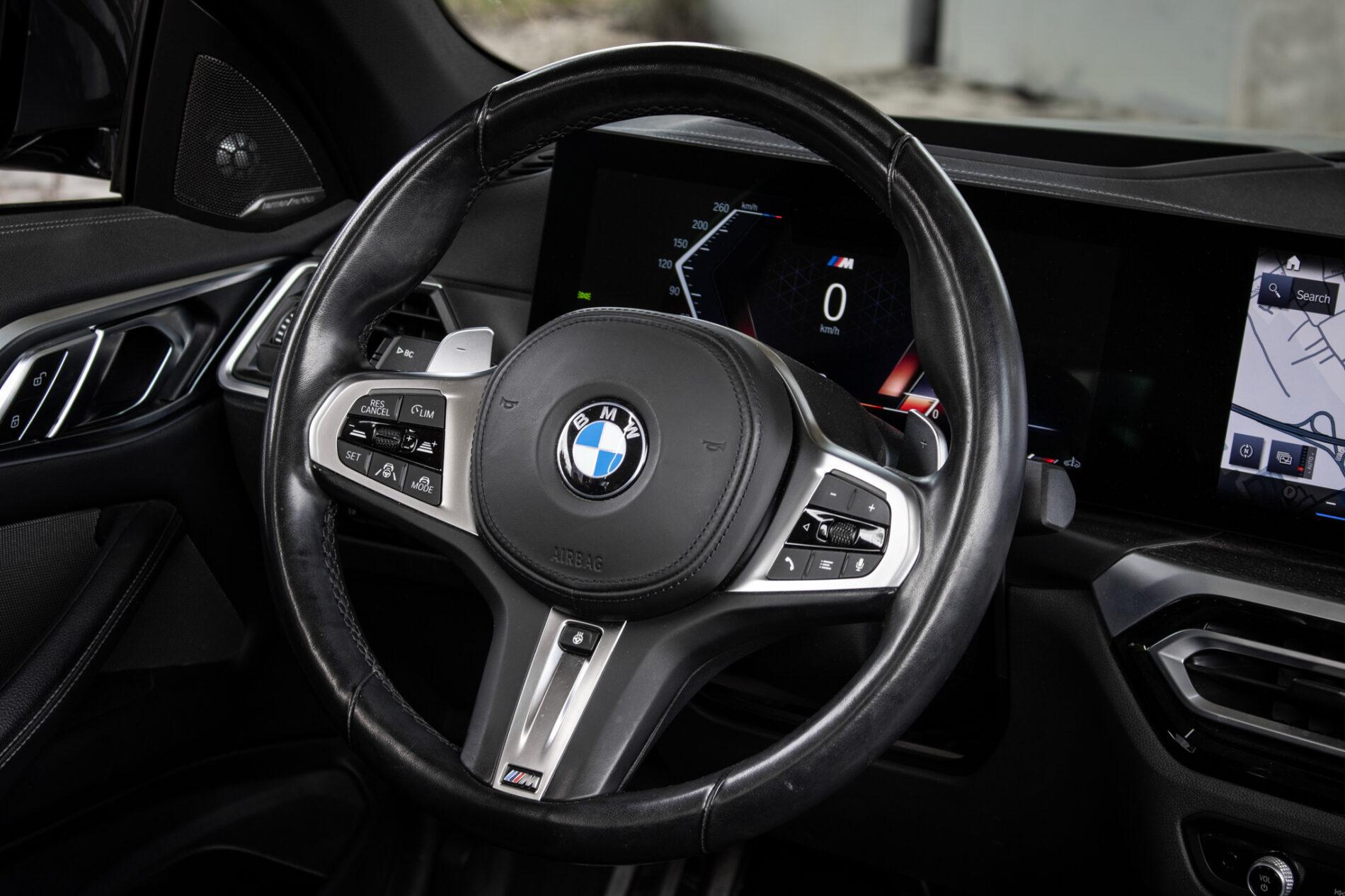 2023 BMW M440i, šedá kabriolet, 23 747 km