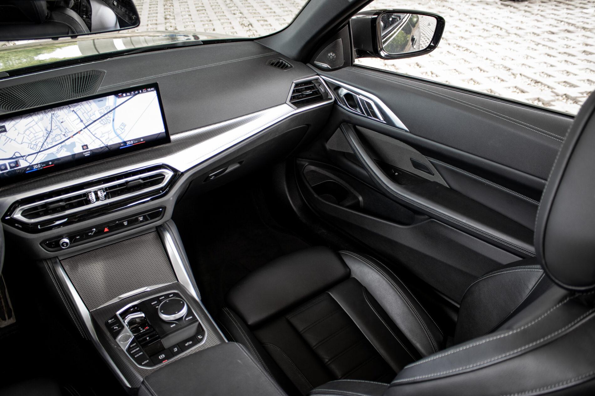 2023 BMW M440i, šedá kabriolet, 23 747 km