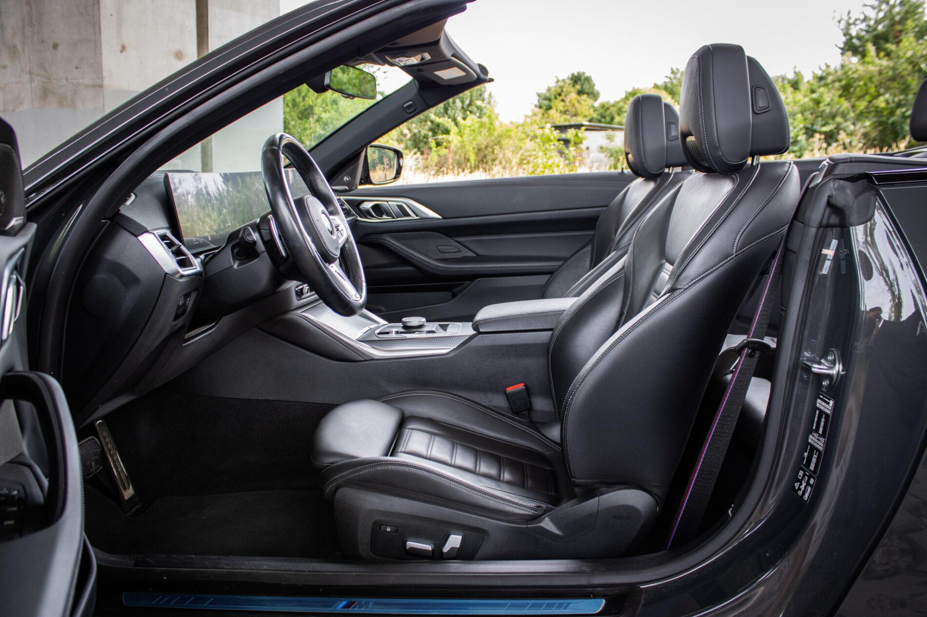 2023 BMW M440i, šedá kabriolet, 23 747 km