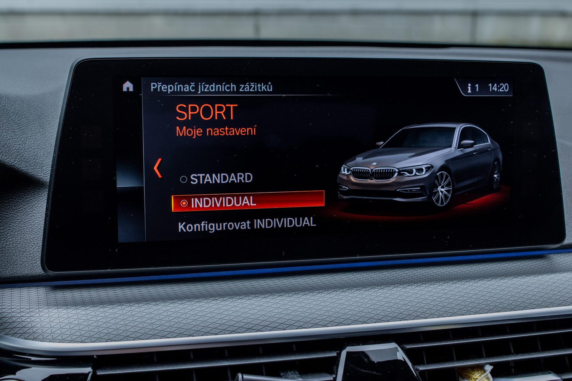 2017 BMW 530d, šedá sedan, 236 225 km