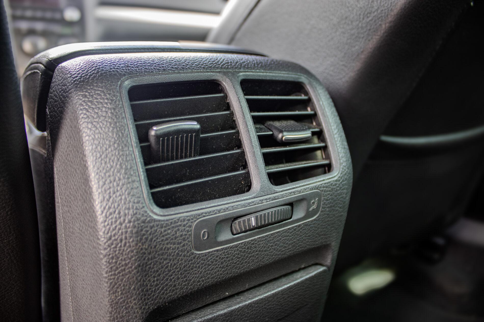 2005 Volkswagen Golf GTI, černá hatchback, 231 763 km