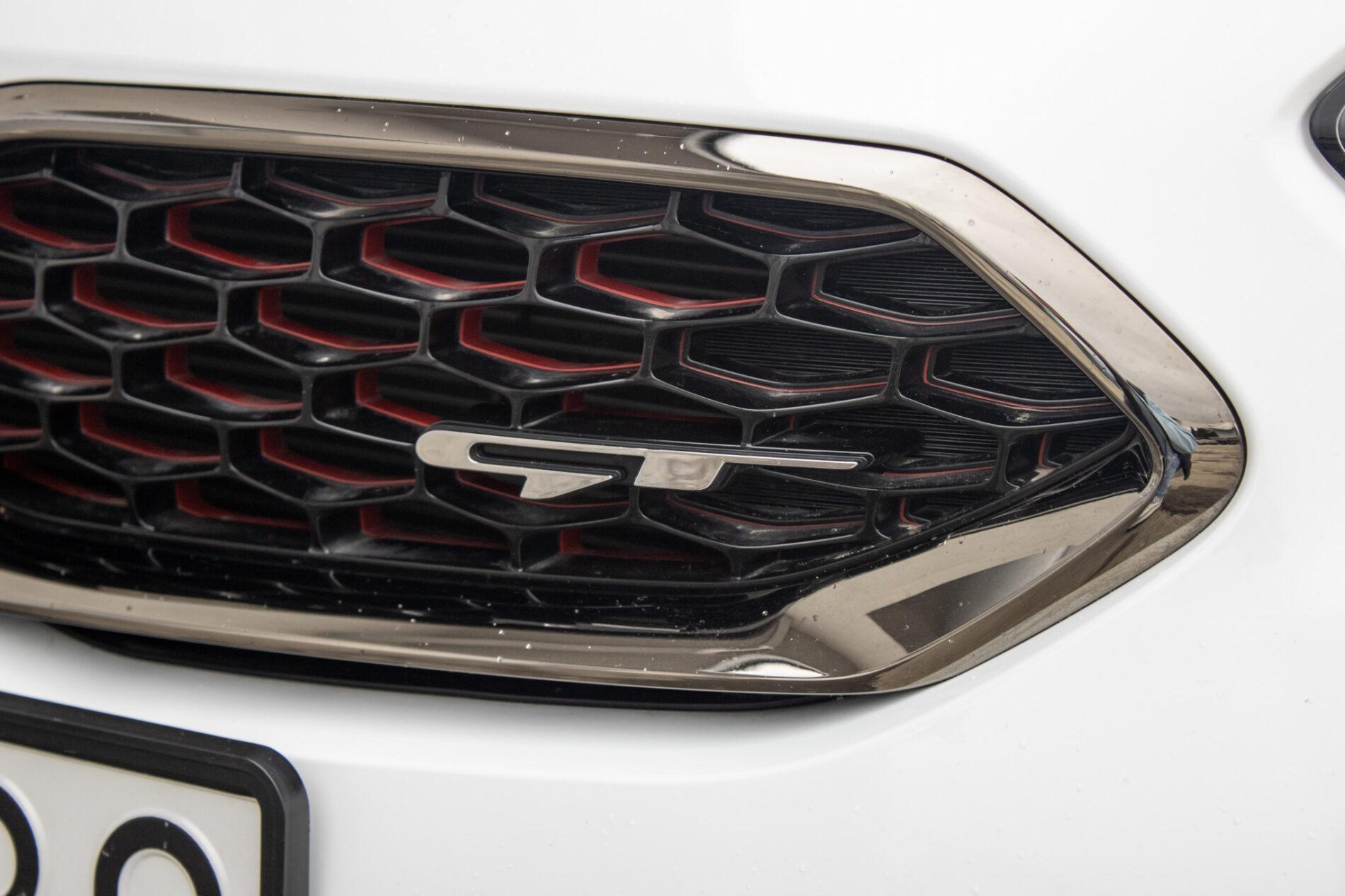 2019 Kia ProCeed GT, bílá kombi, 35 892 km