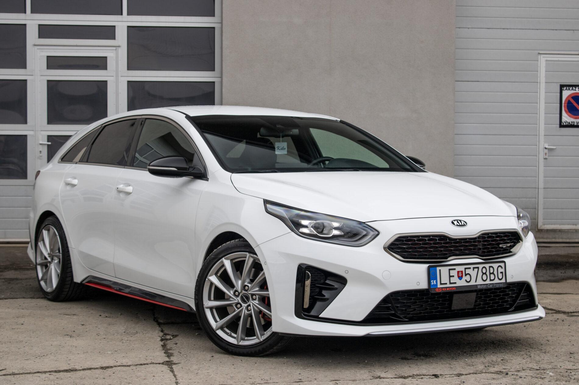 2019 Kia ProCeed GT, bílá kombi, 35 892 km