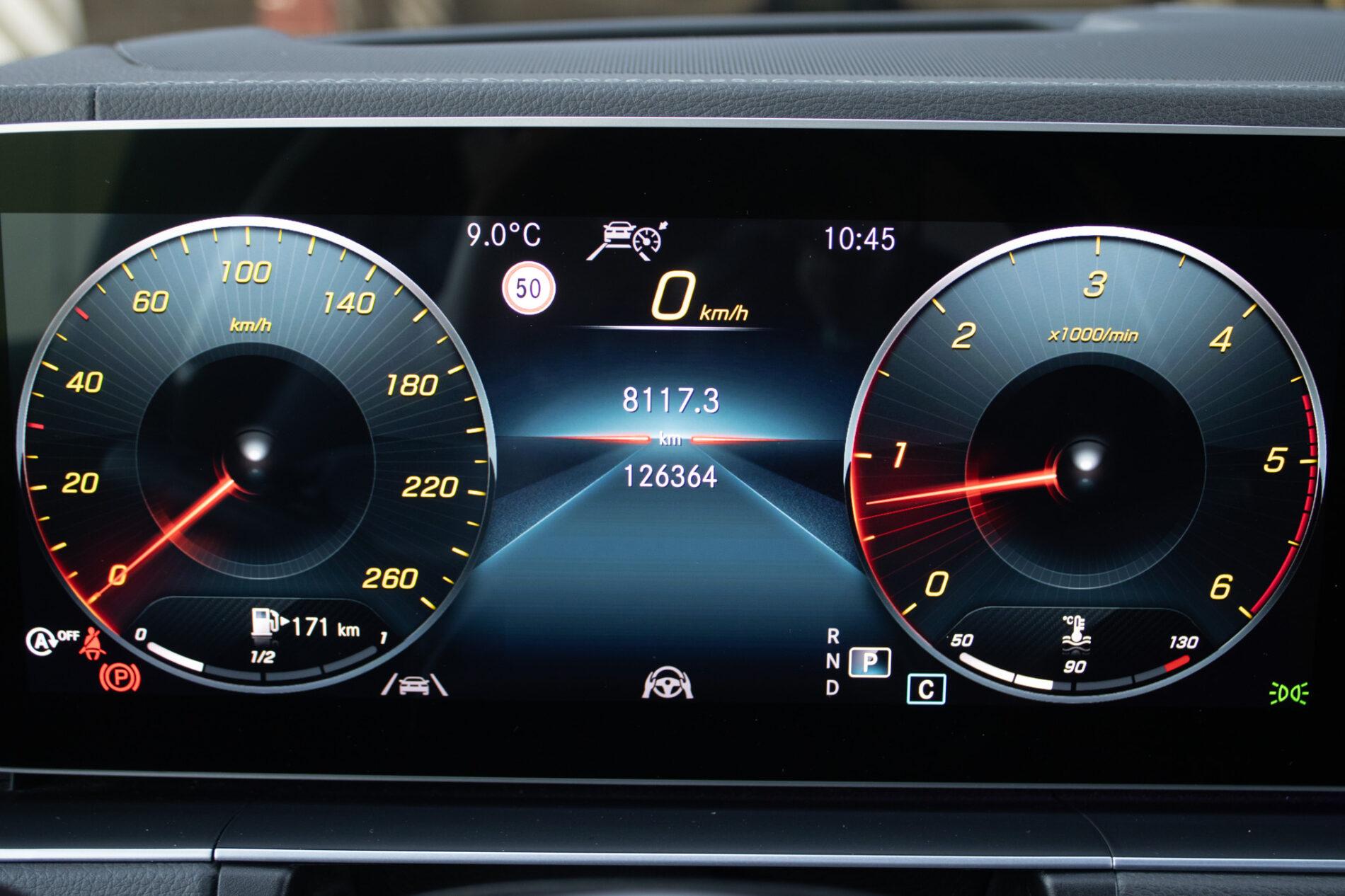 2020 Mercedes-Benz GLS 400d, šedá suv, 126 364 km