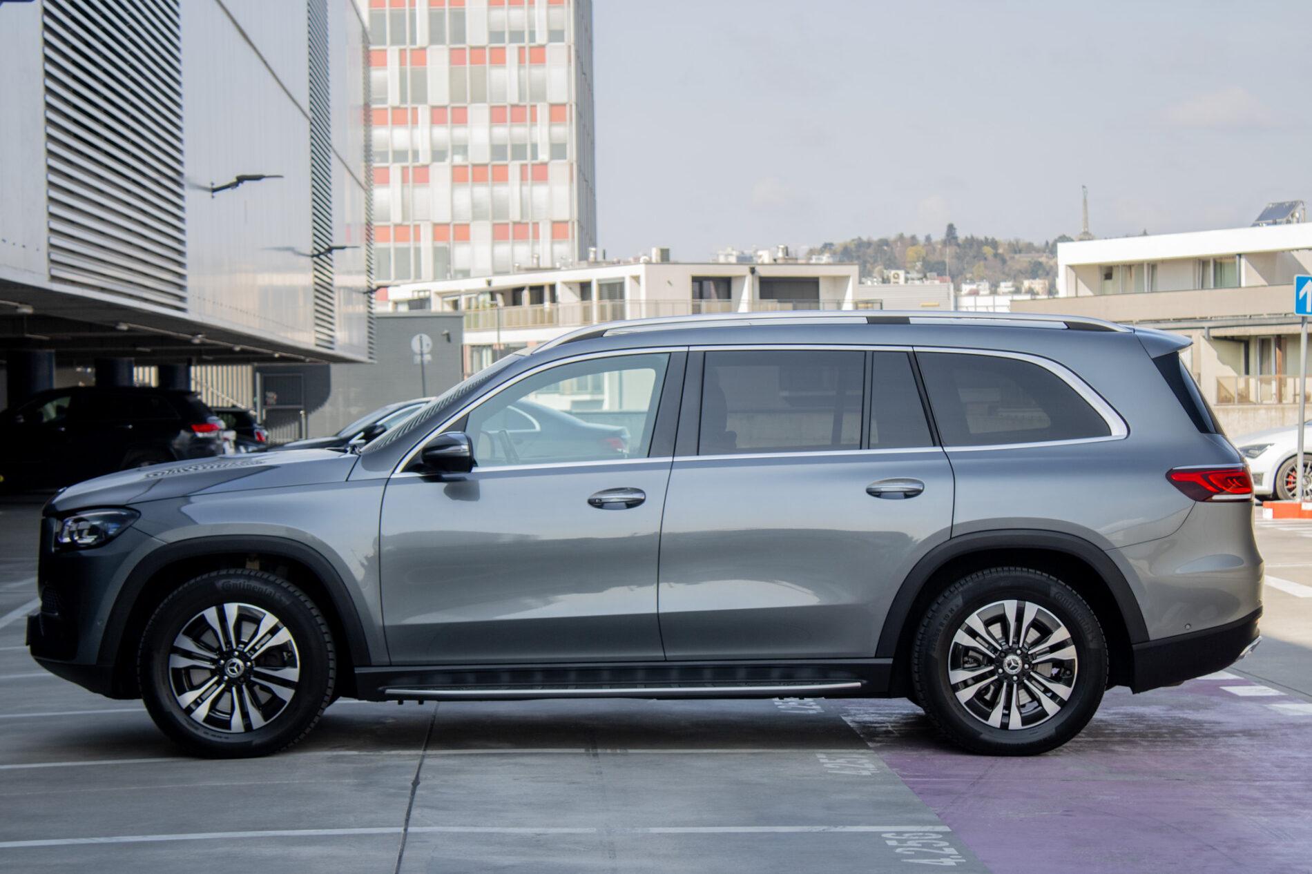 2020 Mercedes-Benz GLS 400d, šedá suv, 126 364 km