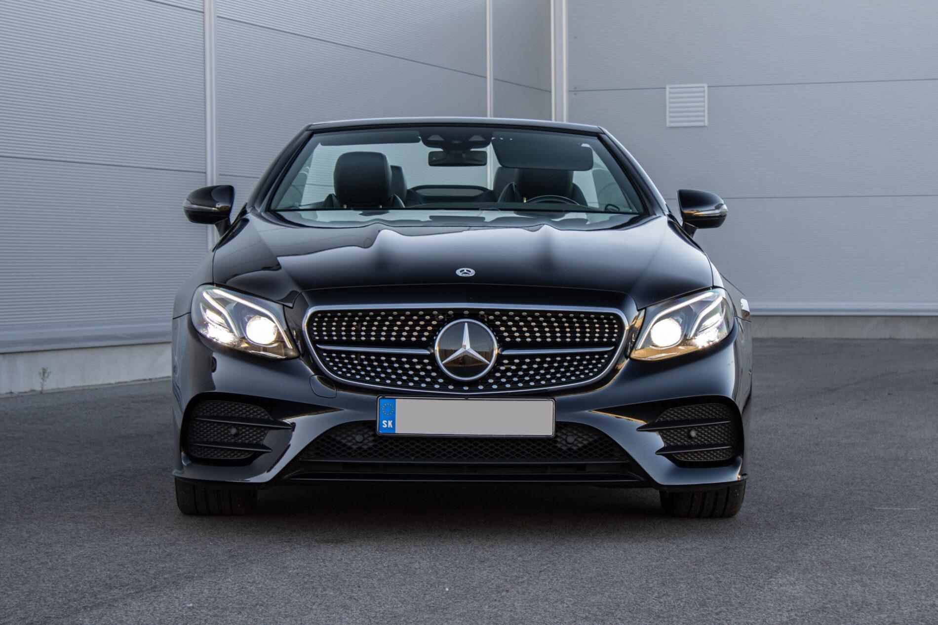 2018 Mercedes-Benz E 400, černá kabriolet, 73 600 km