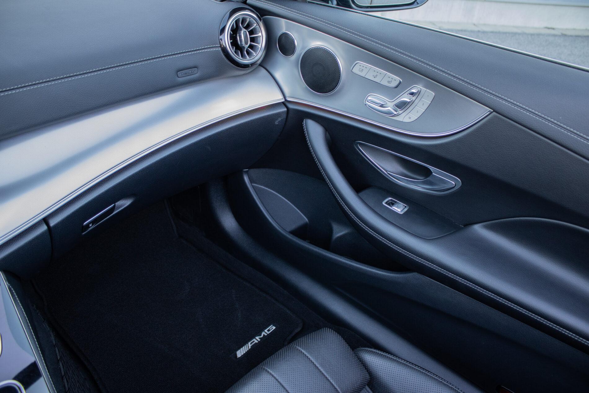 2018 Mercedes-Benz E 400, černá kabriolet, 73 600 km