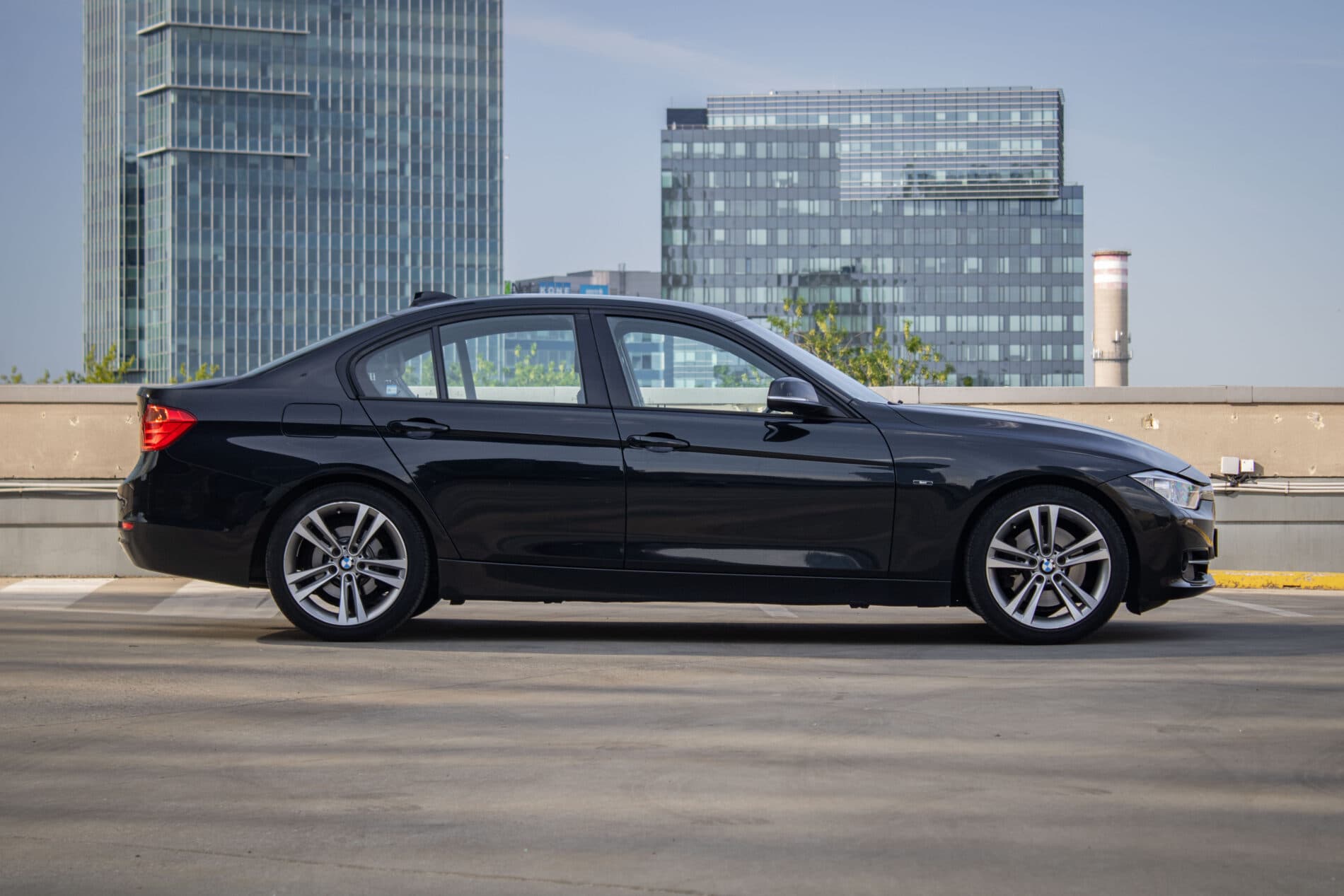 2012 BMW 328i, černá sedan, 138 951 km