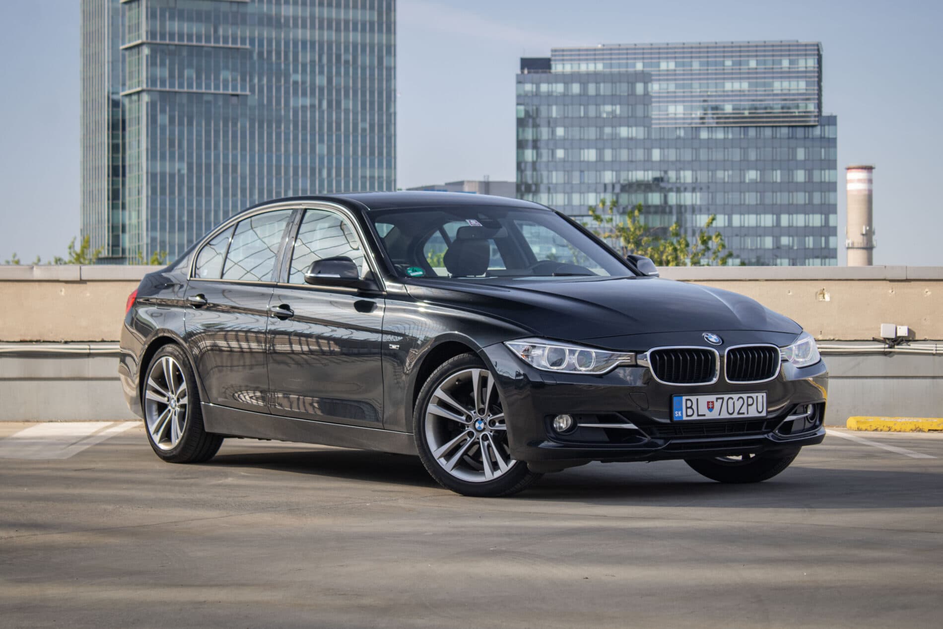 2012 BMW 328i, černá sedan, 138 951 km