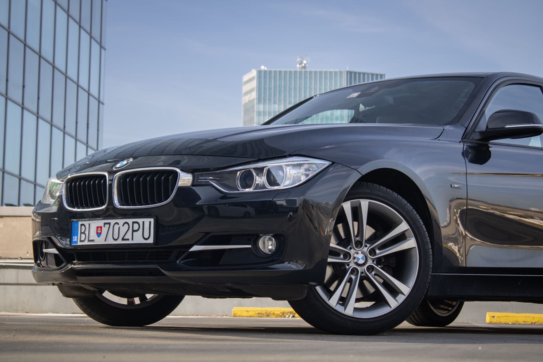2012 BMW 328i, černá sedan, 138 951 km