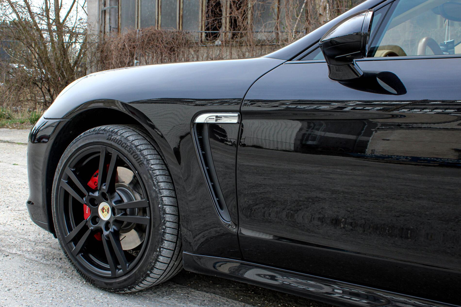 2010 Porsche Panamera S / 4S, černá sedan, 264 126 km