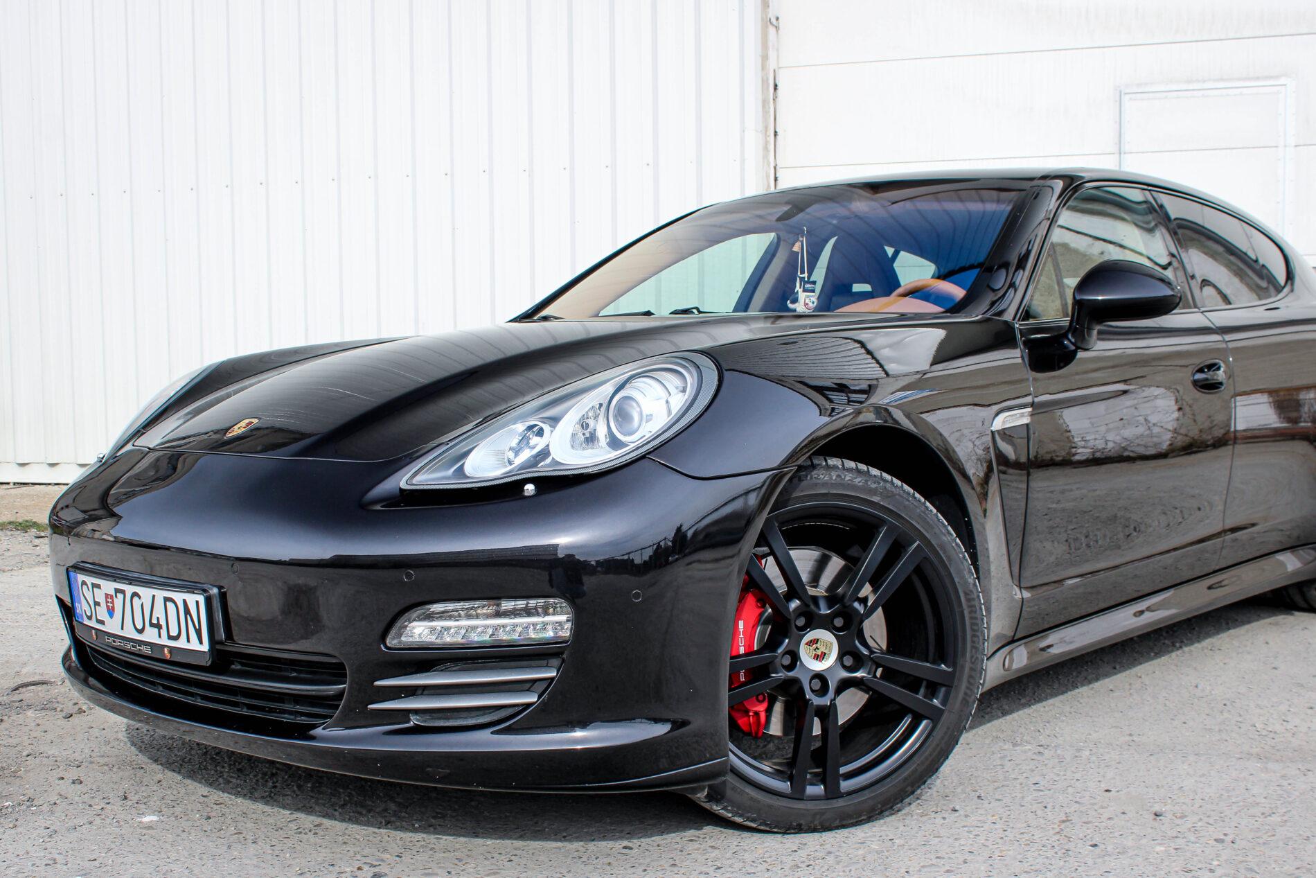 2010 Porsche Panamera S / 4S, černá sedan, 264 126 km