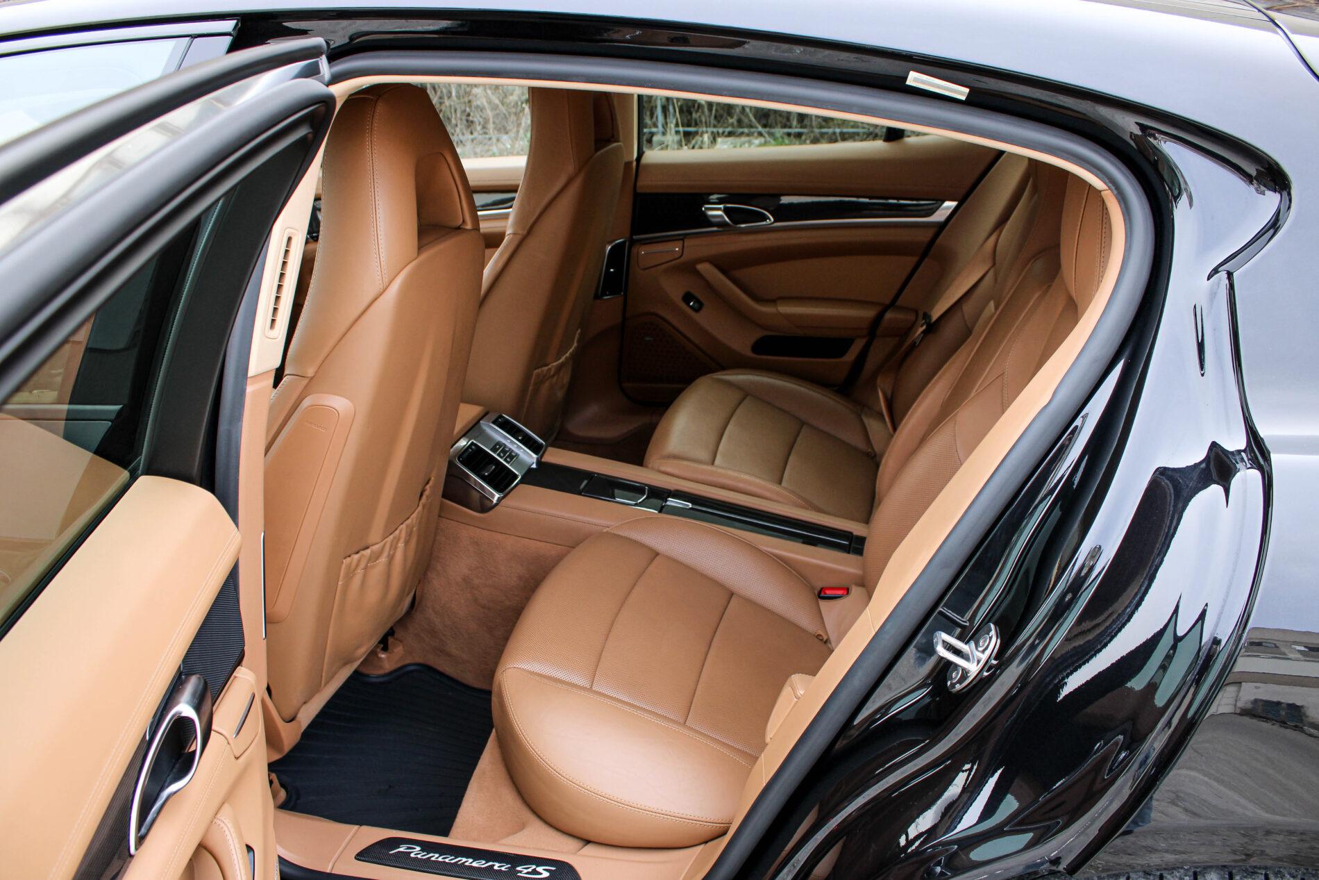 2010 Porsche Panamera S / 4S, černá sedan, 264 126 km