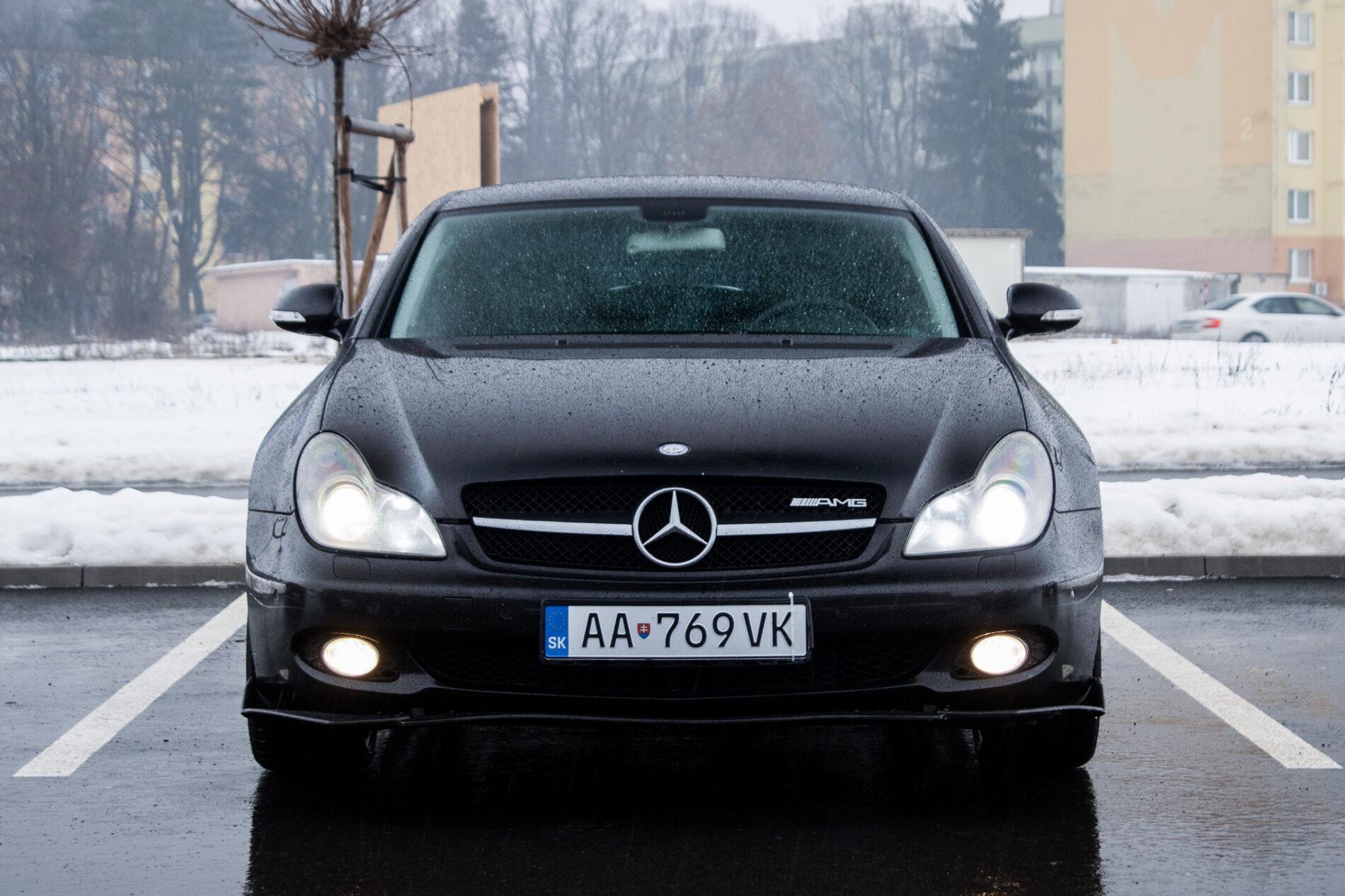 2005 Mercedes-Benz CLS 350, černá sedan, 190 126 km