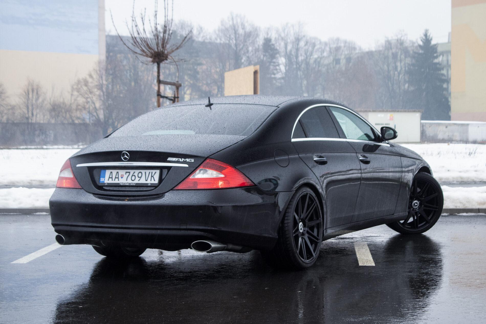 2005 Mercedes-Benz CLS 350, černá sedan, 190 126 km