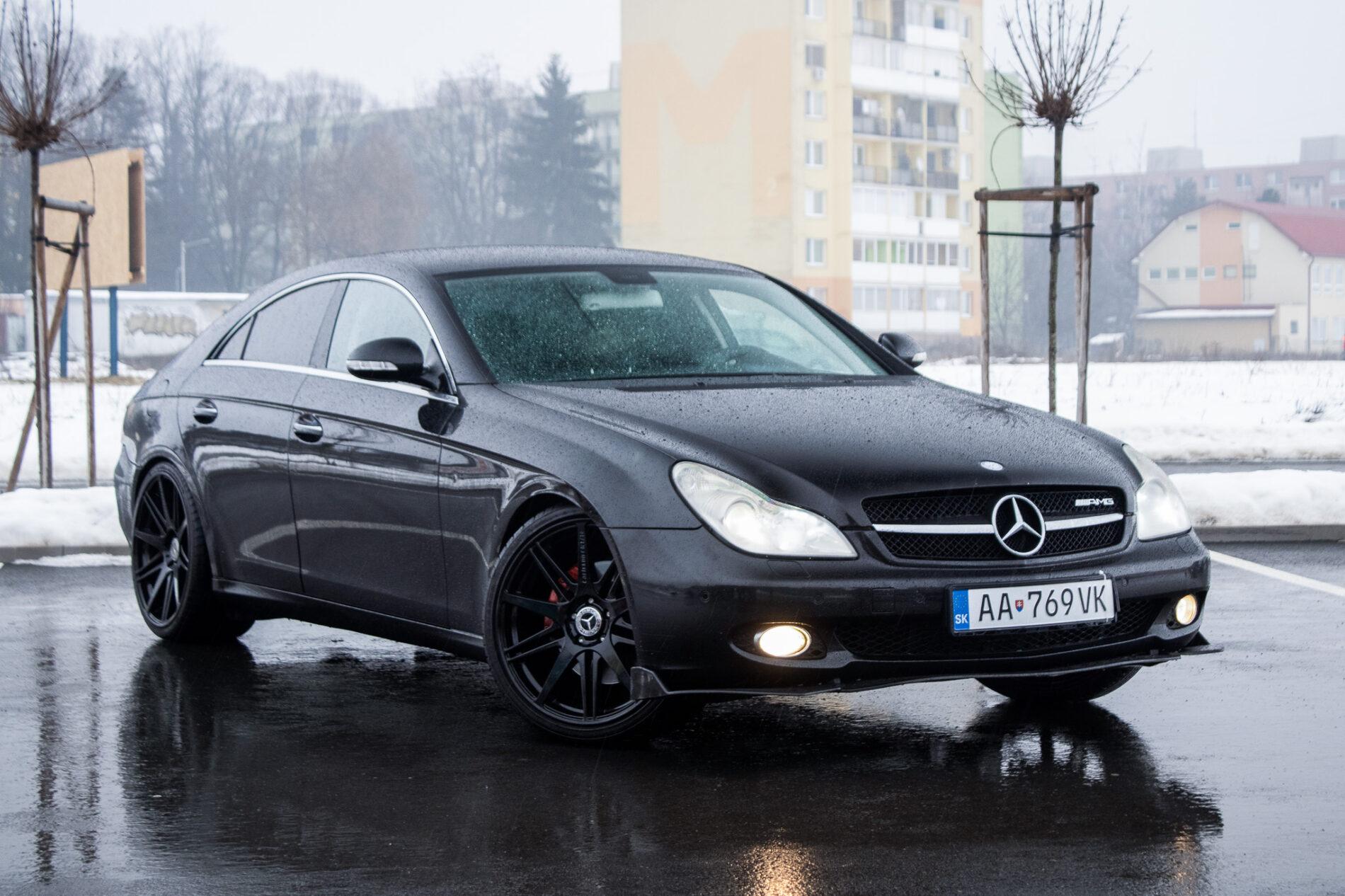 2005 Mercedes-Benz CLS 350, černá sedan, 190 126 km