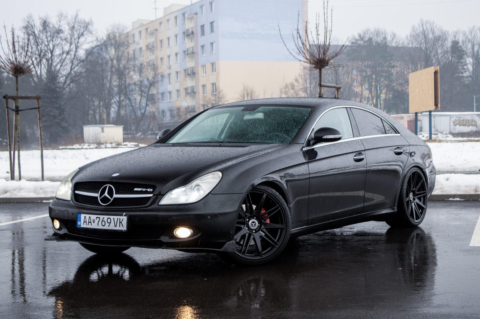 2005 Mercedes-Benz CLS 350, černá sedan, 190 126 km