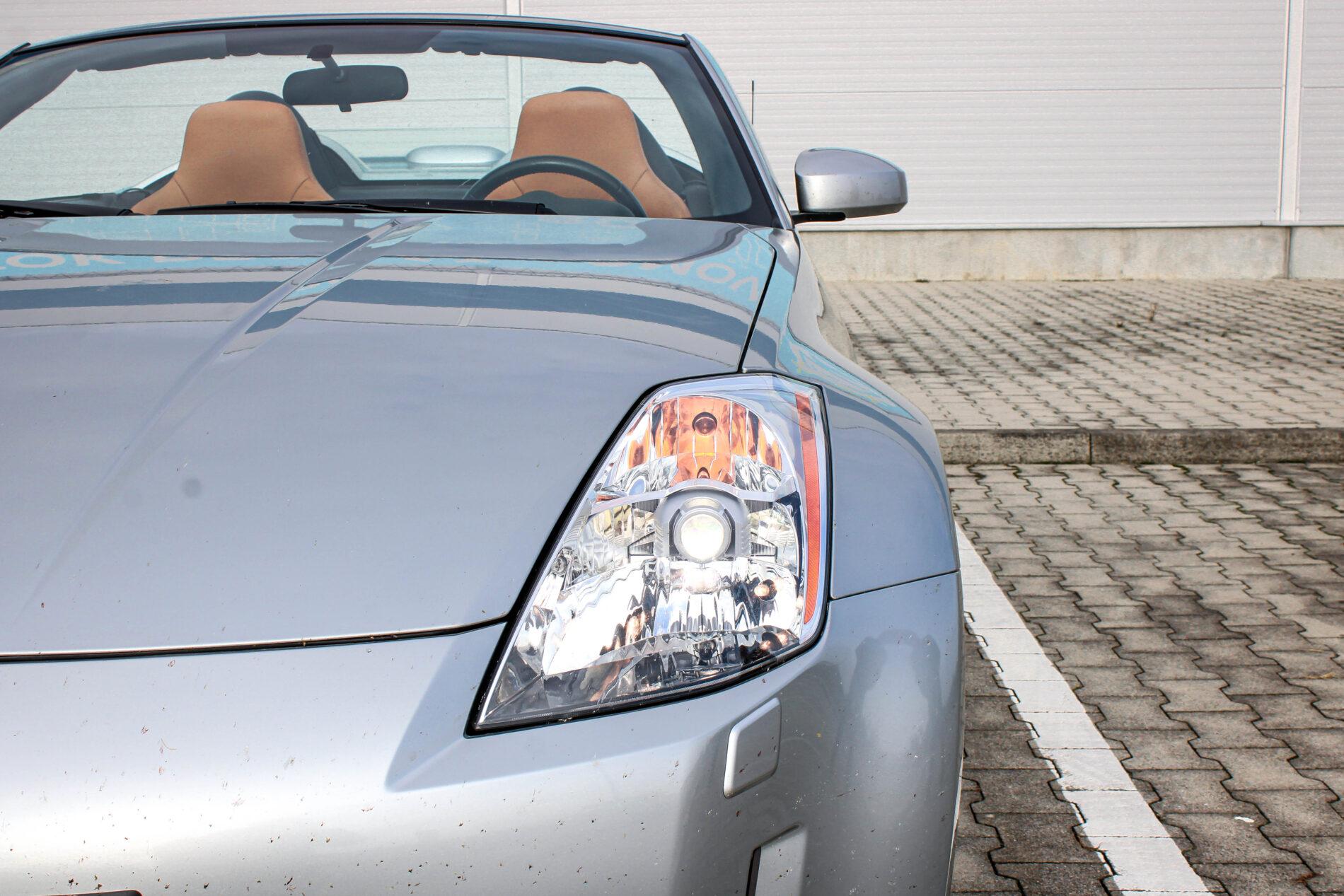 2005 Nissan 350Z, stříbrná kabriolet, 36 427 km
