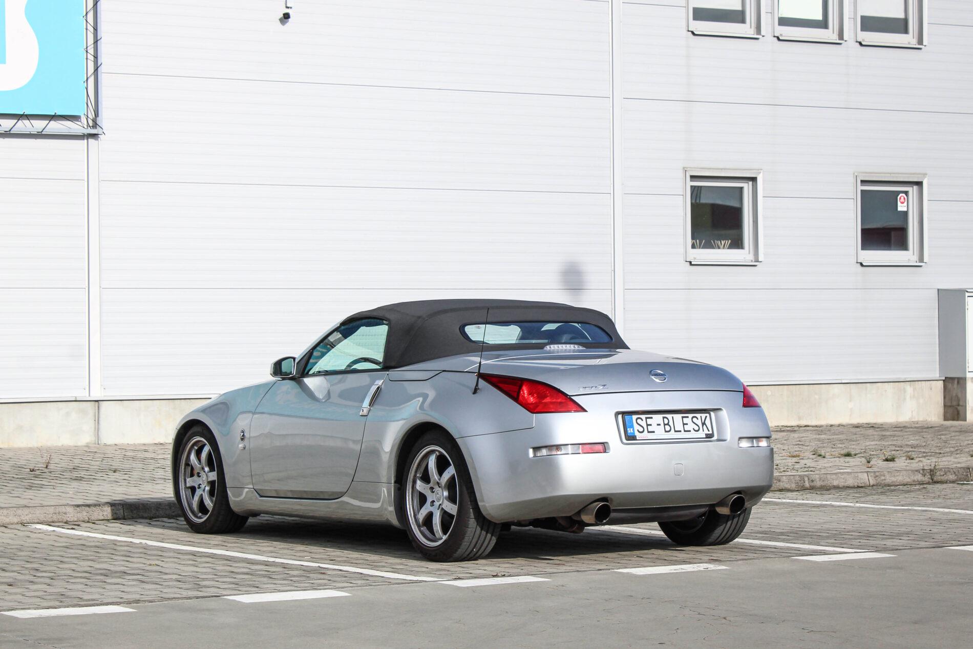 2005 Nissan 350Z, stříbrná kabriolet, 36 427 km