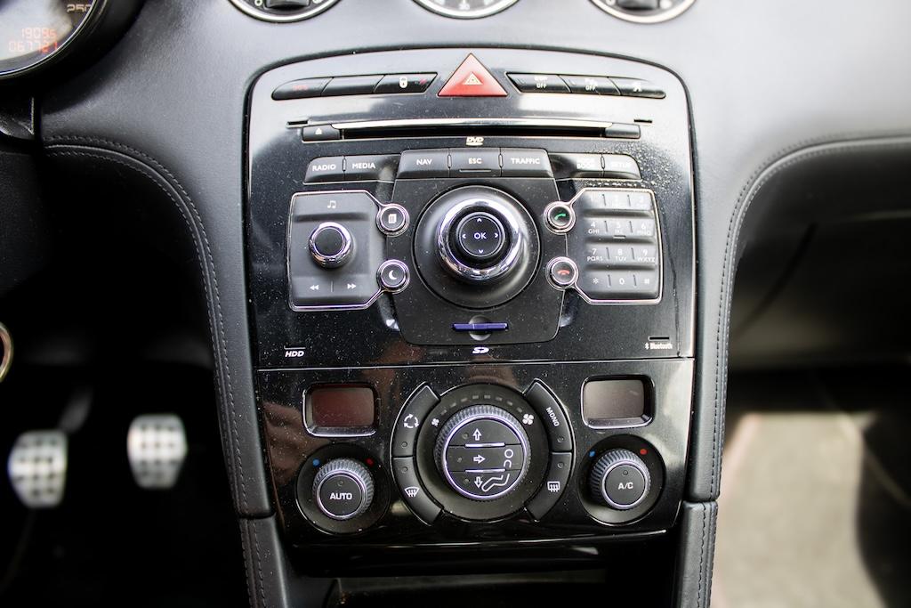 2011 Peugeot RCZ, oranžová kupé, 67 721 km
