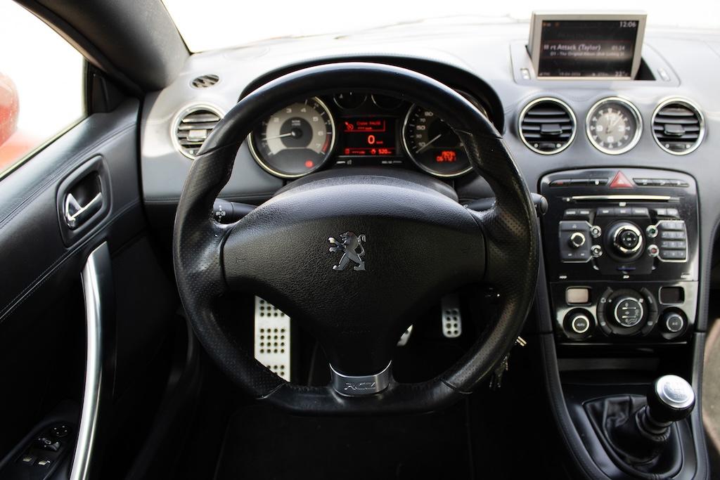 2011 Peugeot RCZ, oranžová kupé, 67 721 km