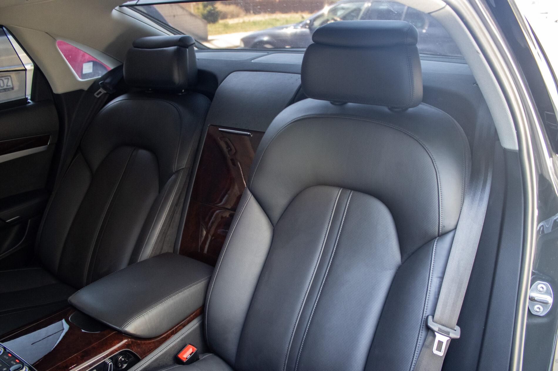 2013 AUDI A8, šedá sedan, 136 136 km