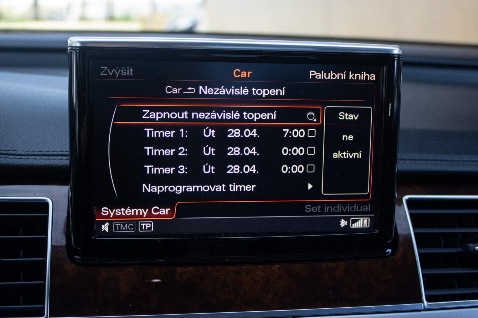 2013 AUDI A8, šedá sedan, 136 136 km