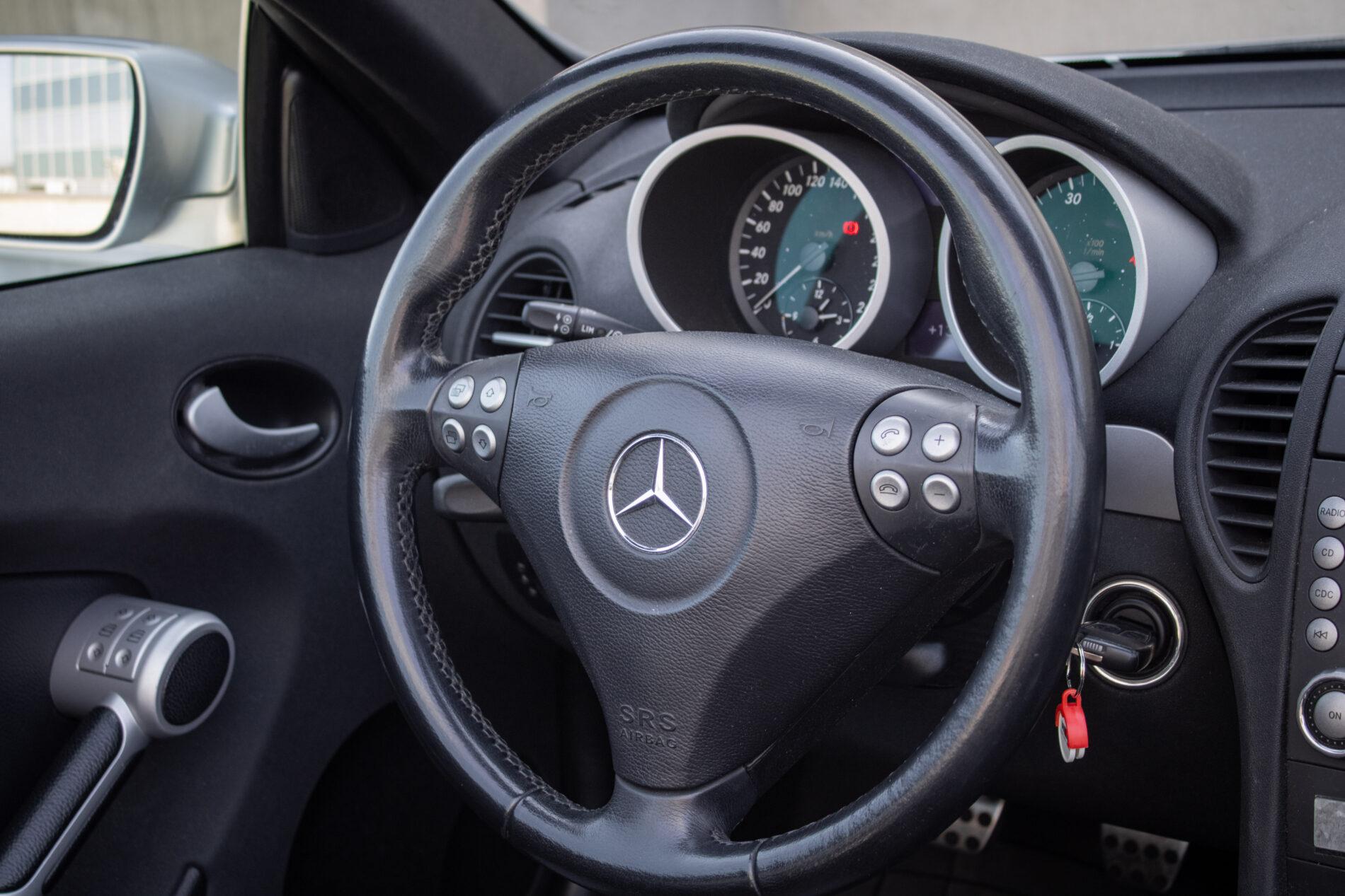 2006 Mercedes-Benz SLK 200 Komp., stříbrná kabriolet, 87 500 km