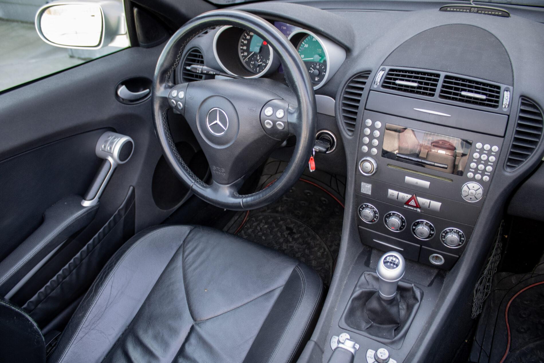 2006 Mercedes-Benz SLK 200 Komp., stříbrná kabriolet, 87 500 km