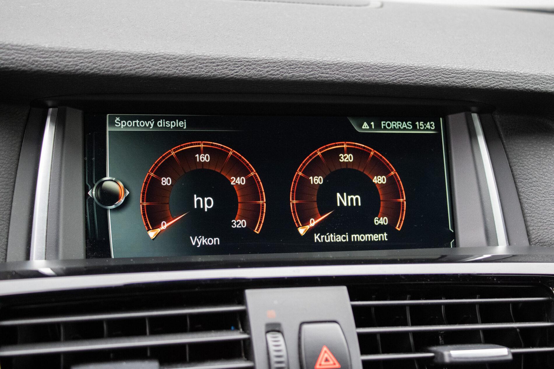 2018 BMW X4 35d, stříbrná suv, 128 717 km