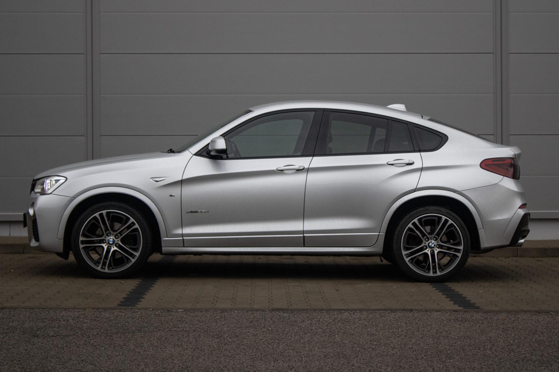 2018 BMW X4 35d, stříbrná suv, 128 717 km