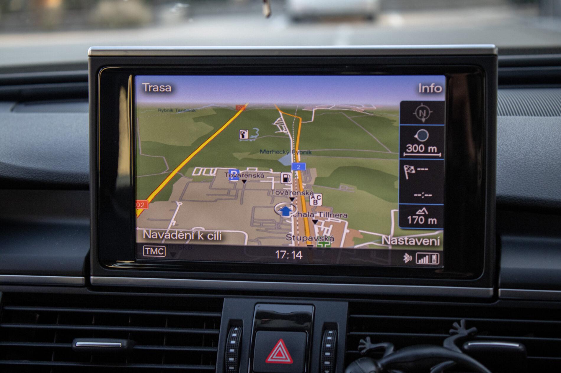 2013 AUDI A6, hnědá kombi, 284 418 km