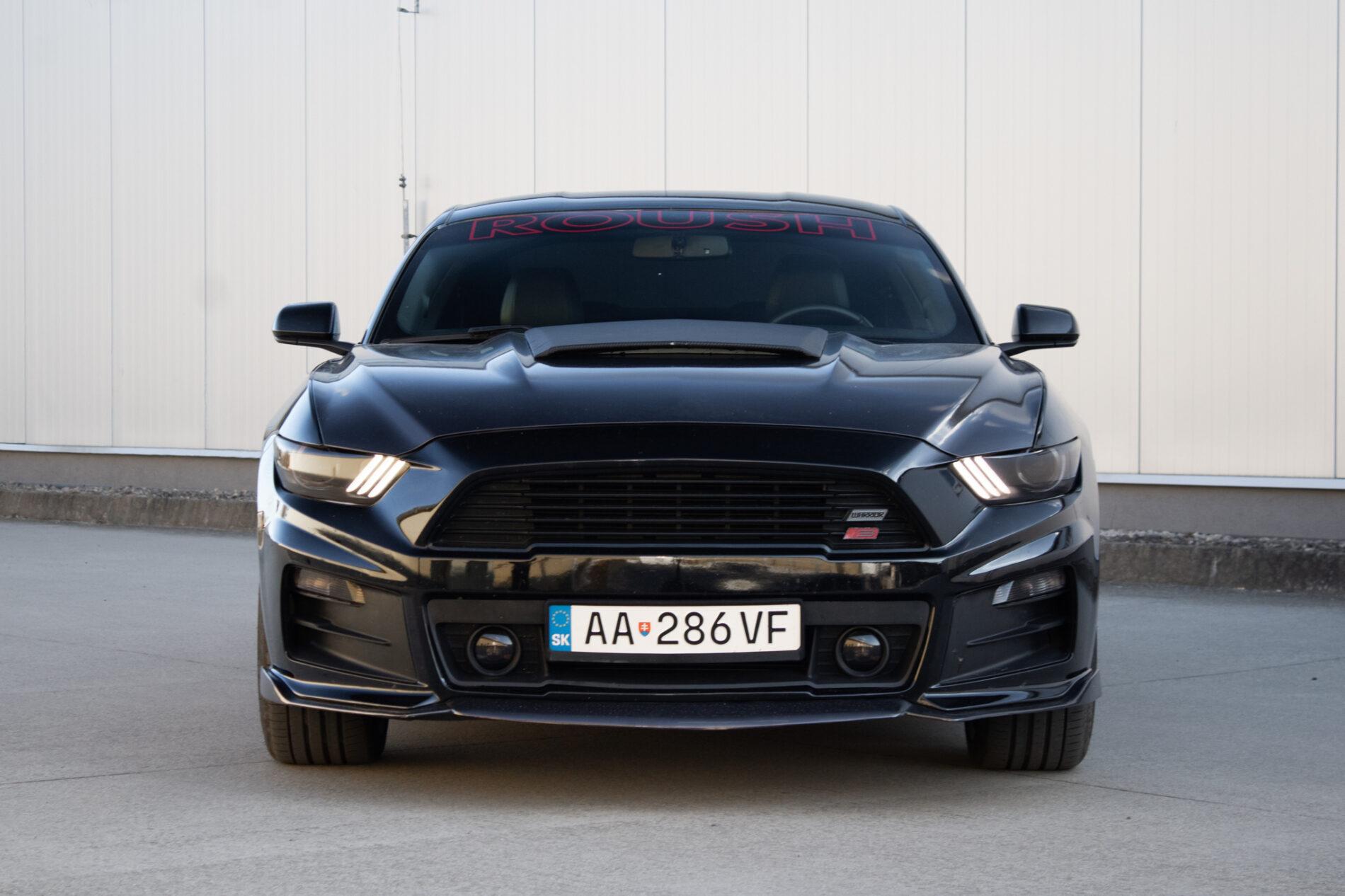 2016 Ford Mustang GT, černá kupé, 84 537 km