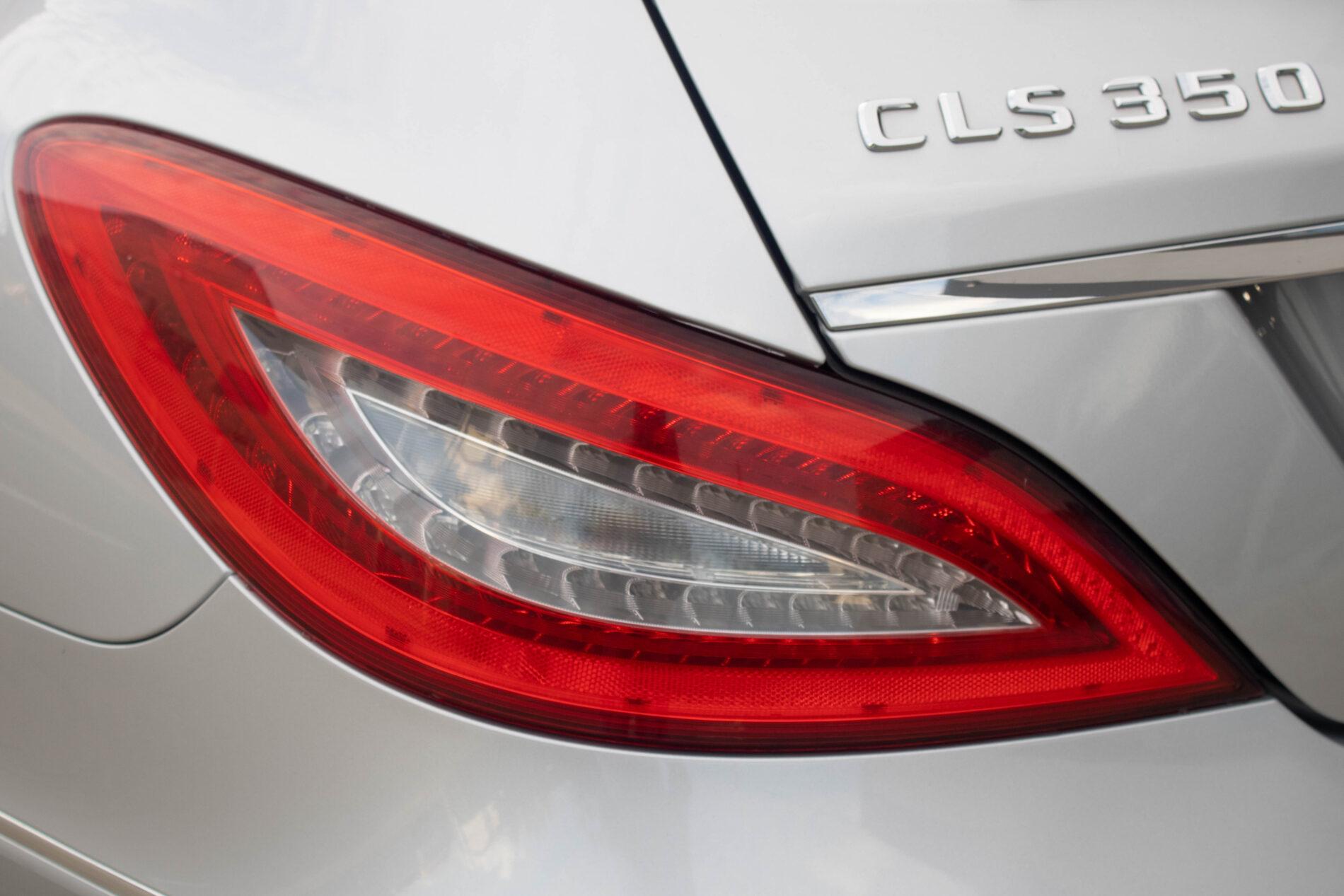 2013 Mercedes-Benz CLS 350 CDI, šedá kombi, 256 400 km