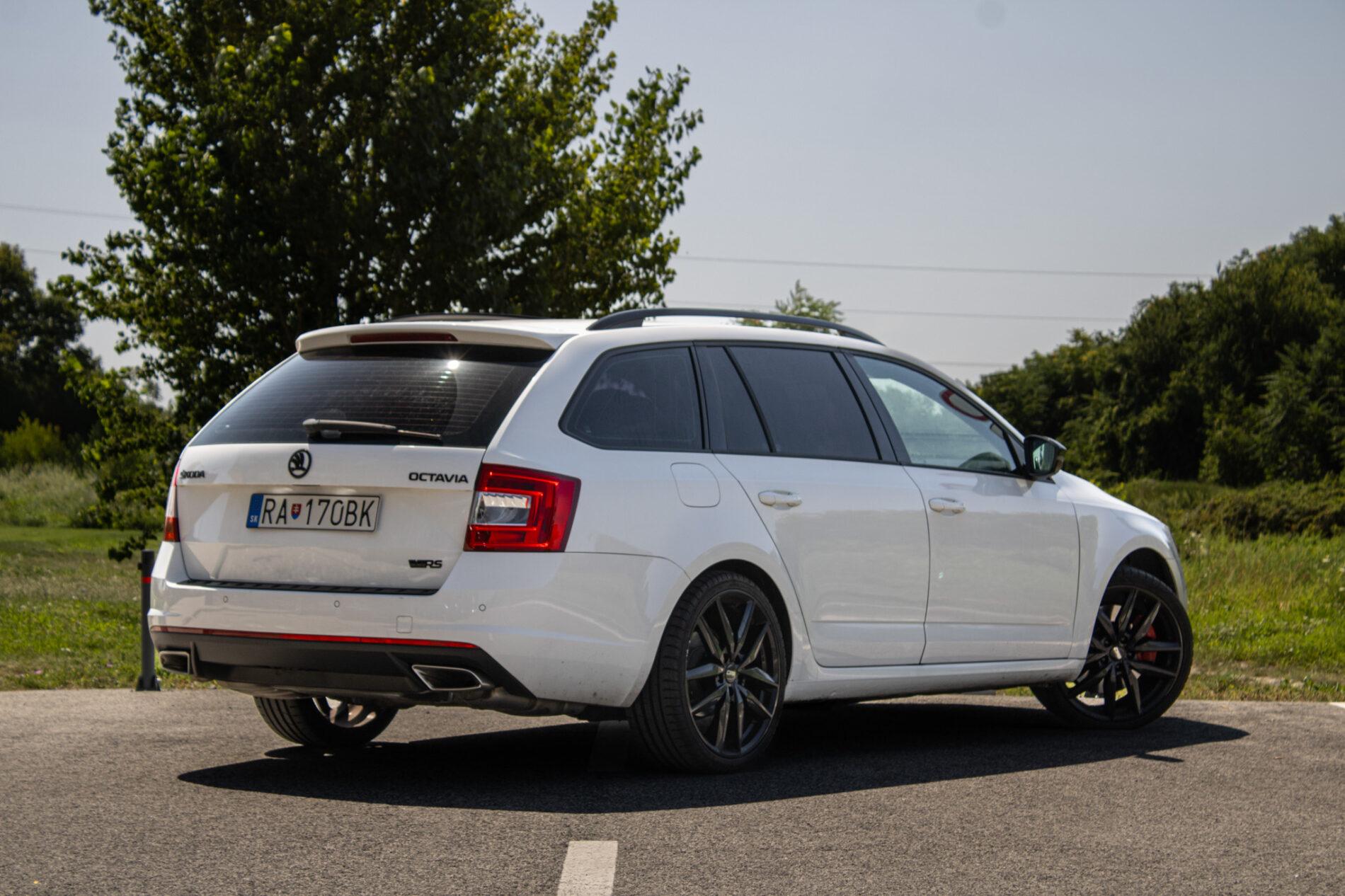 2014 Skoda Octavia RS, bílá kombi, 171 532 km