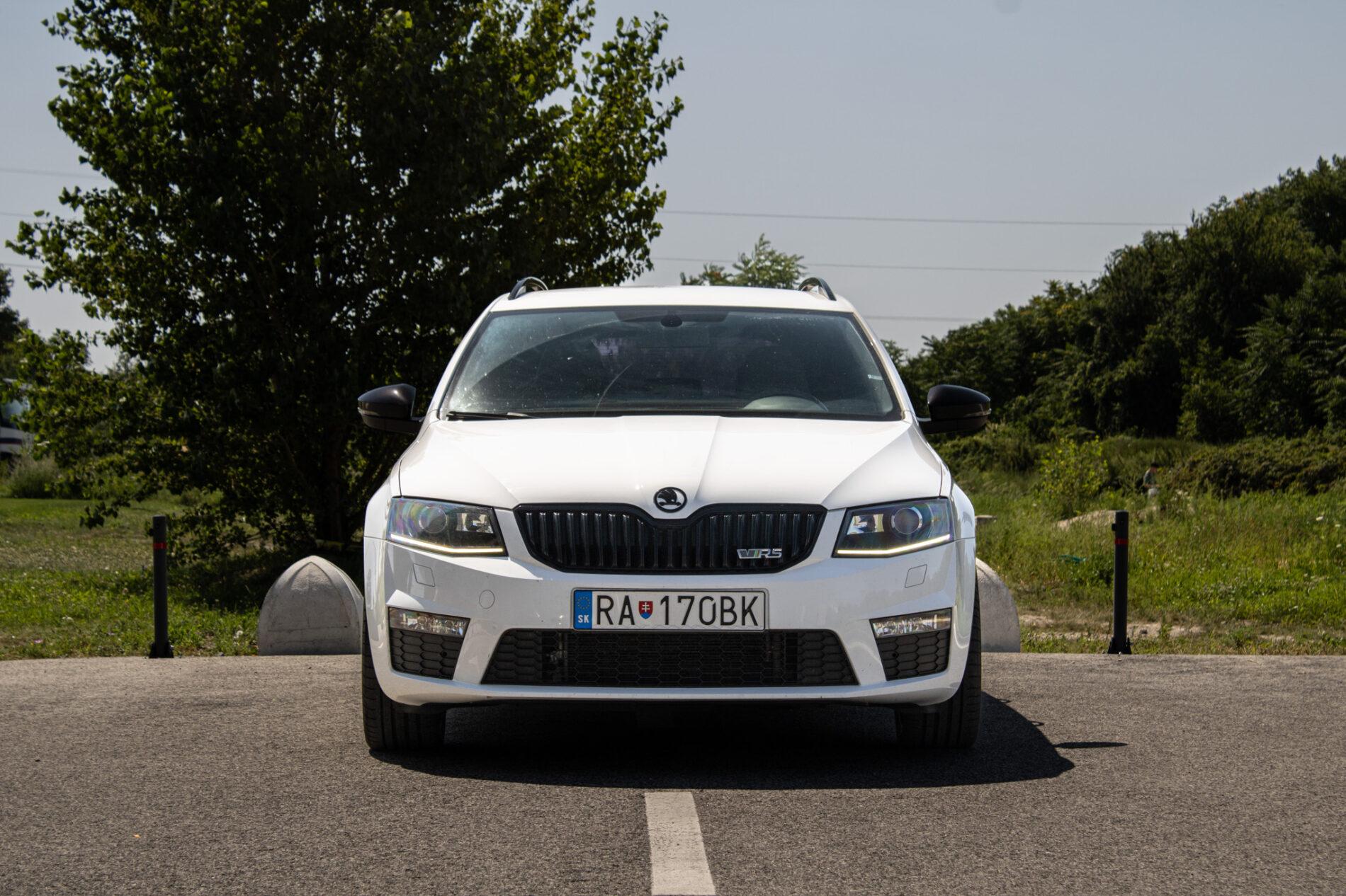 2014 Skoda Octavia RS, bílá kombi, 171 532 km