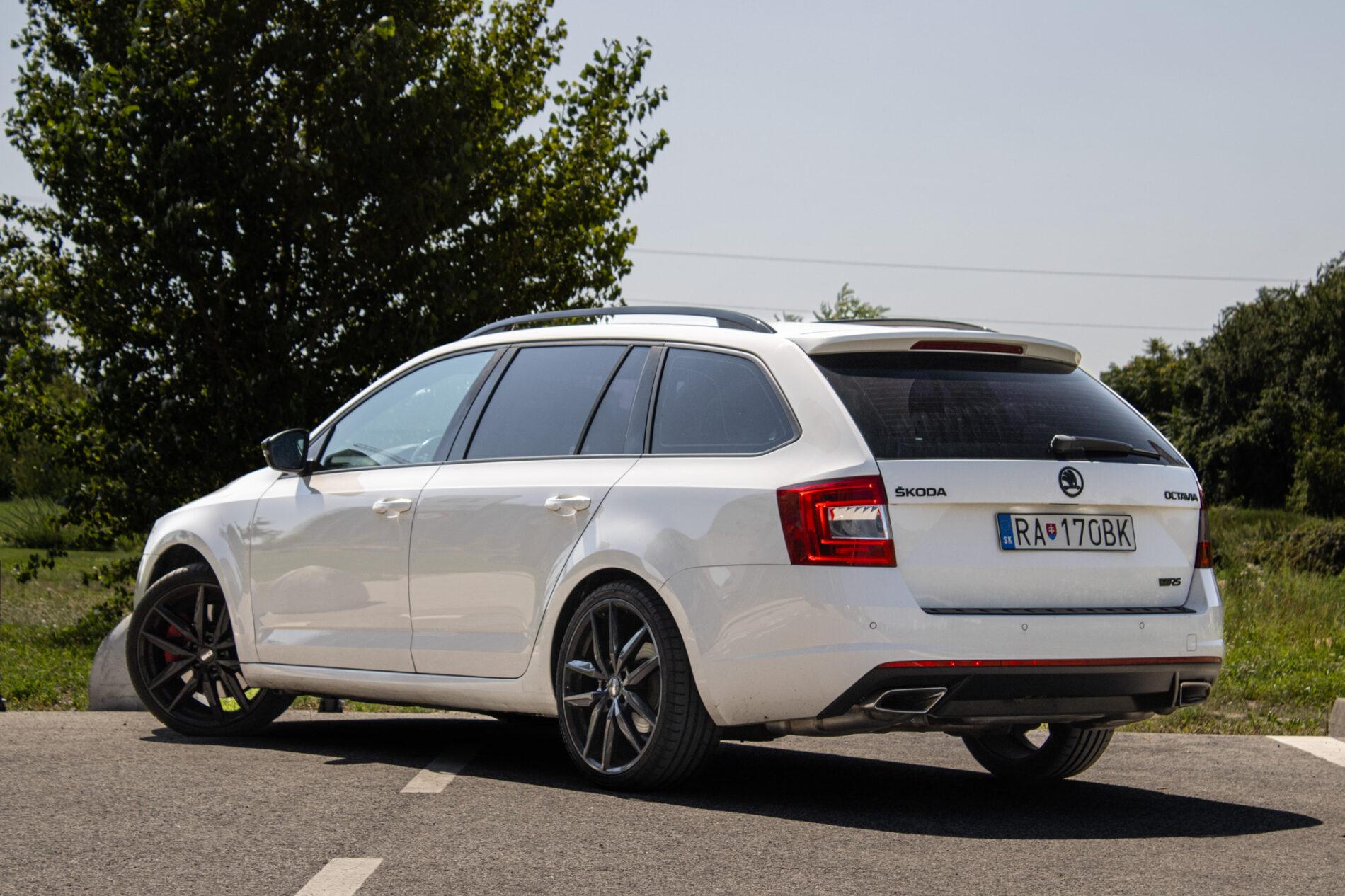 2014 Skoda Octavia RS, bílá kombi, 171 532 km