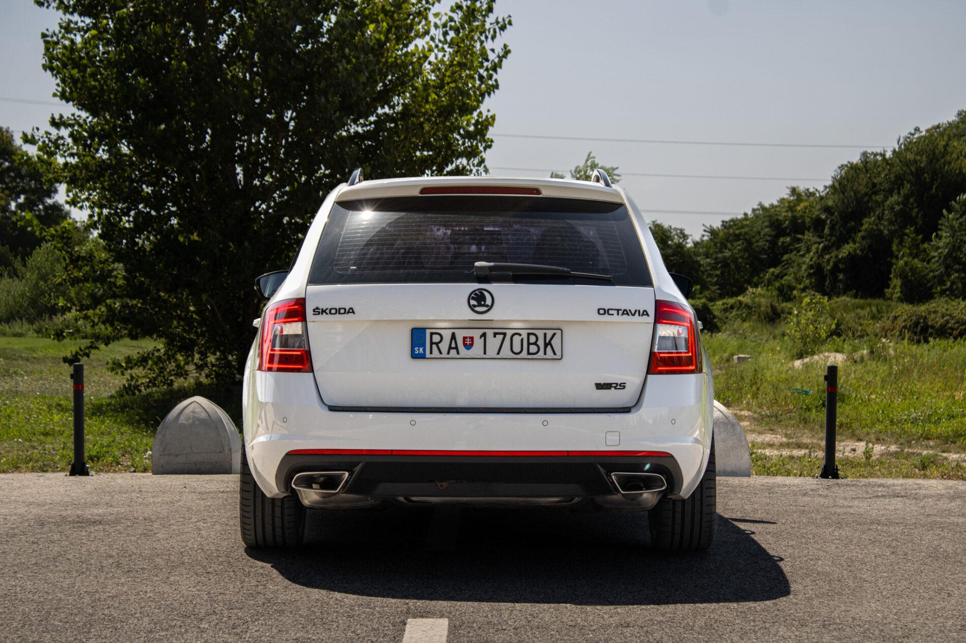 2014 Skoda Octavia RS, bílá kombi, 171 532 km