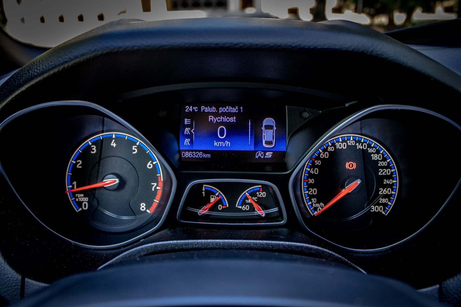 2017 Ford Focus RS, šedá hatchback, 86 326 km