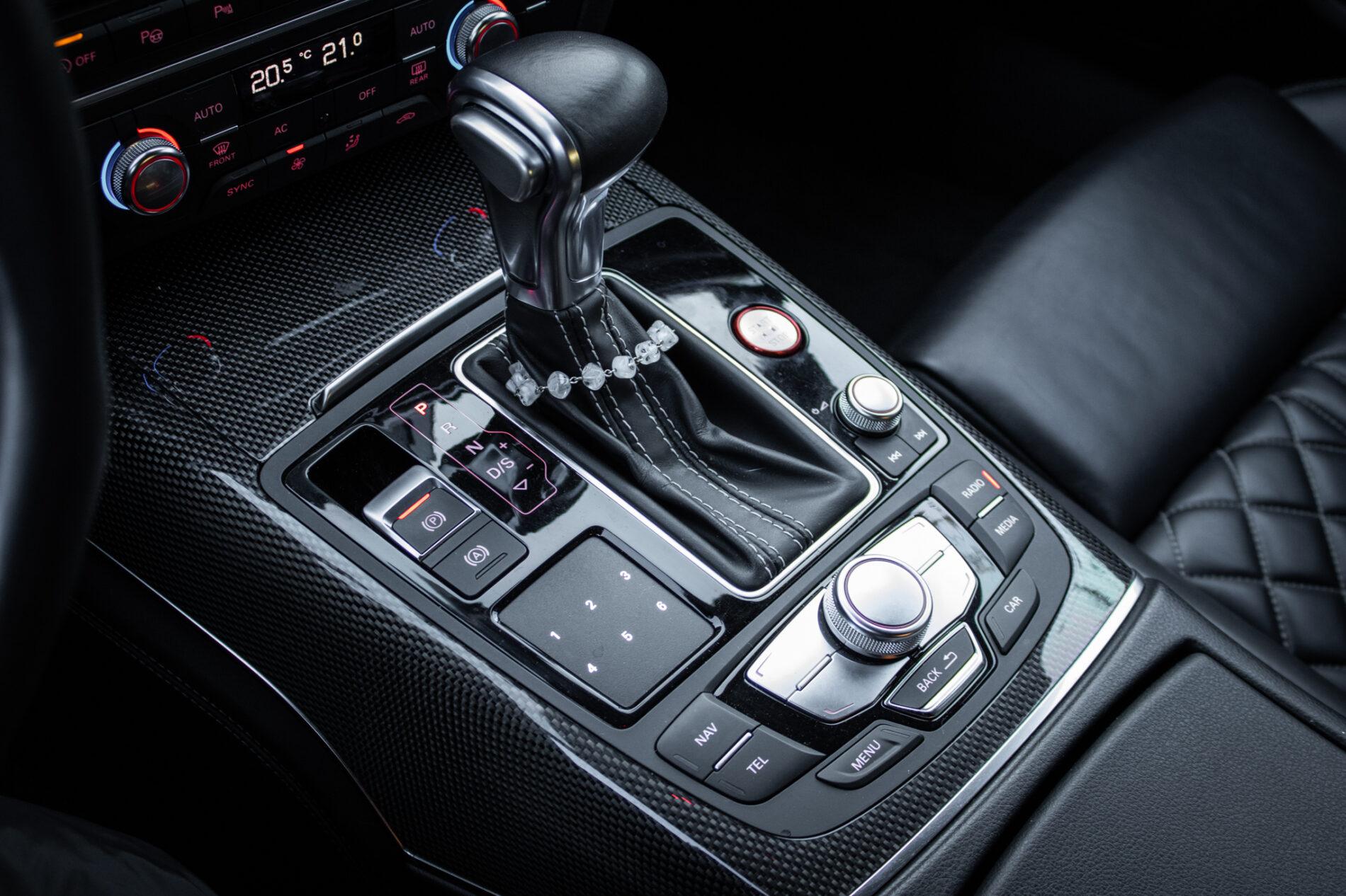 2013 AUDI S7, bílá, 266 276 km