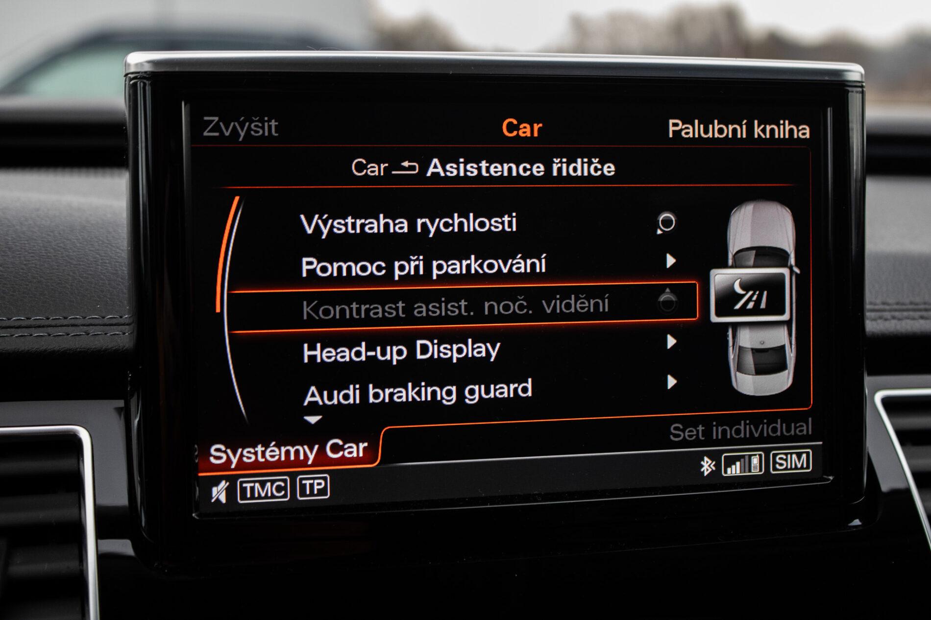 2016 AUDI A8, černá sedan, 186 825 km