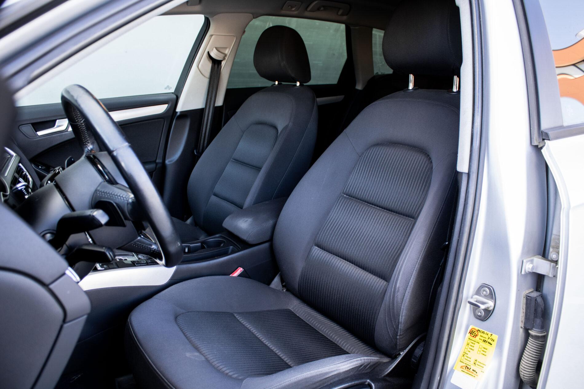 2012 AUDI A4, stříbrná kombi, 191 100 km