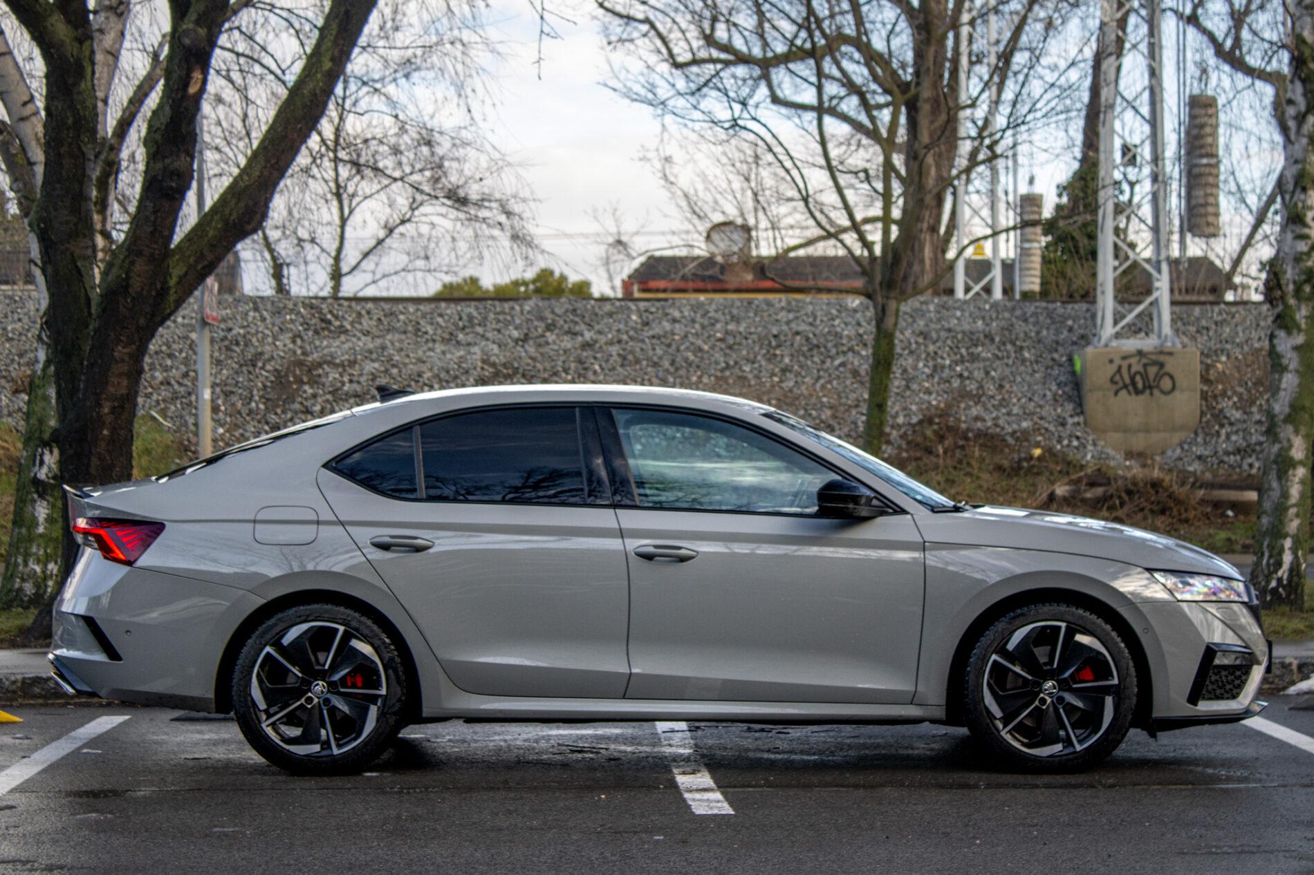 2021 Skoda Octavia RS, šedá, 105 455 km
